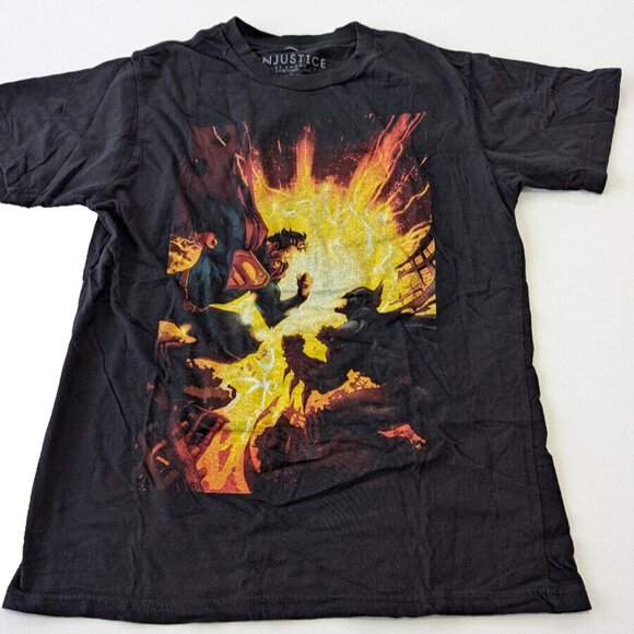 INJUSTICE Other - Injustice Gods Among Us Batman Superman Graphic T-shirt Medium